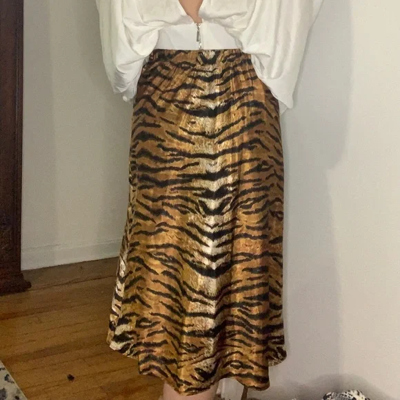 Tiger Print Midi Slip Skirt - Picture 5 of 6